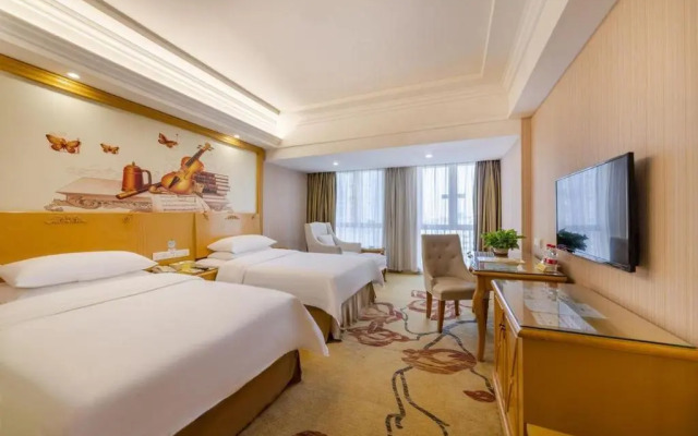 Vienna Hotel Dongguan Shatian Humen Port