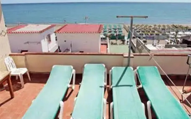 Apartamentos La Proa