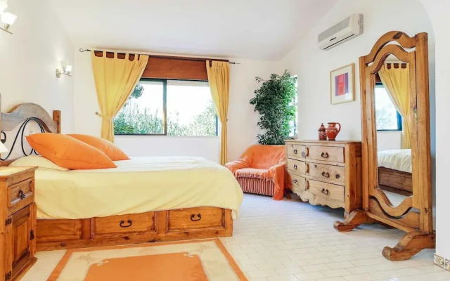 Villa Oliveiras