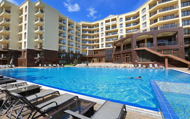 Apart Hotel Golden Line