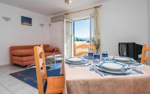 Awesome Apartment in Supetar With 2 Bedrooms and Wifi