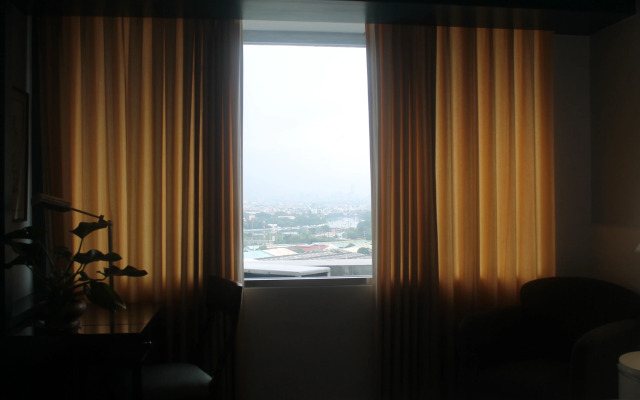 The Pearl Manila Hotel