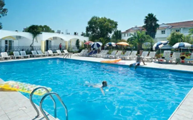 Jessica Apartments