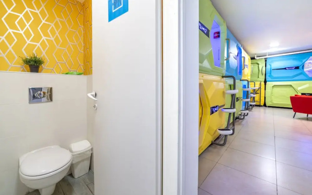 Capsule Inn