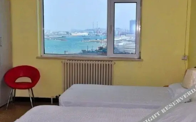 Qingdao BlueStone Seaview Hostel