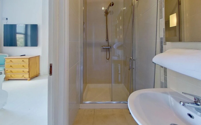 Killala Holiday Village, Superb Three Bedroom