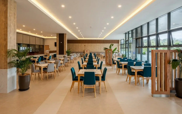 Zenith Suites Cameron