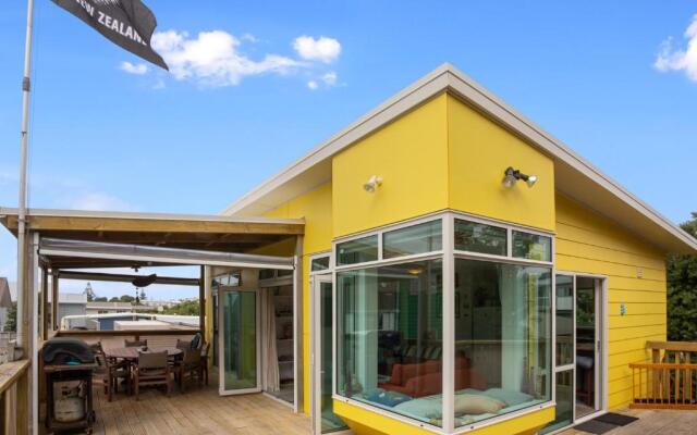 Bach 22 - Waihi Beach Holiday Home