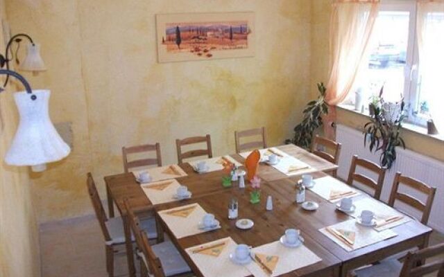 Pension LeLiLa Rust - ex Gästehaus Milella - mit EP Ticket Garantie