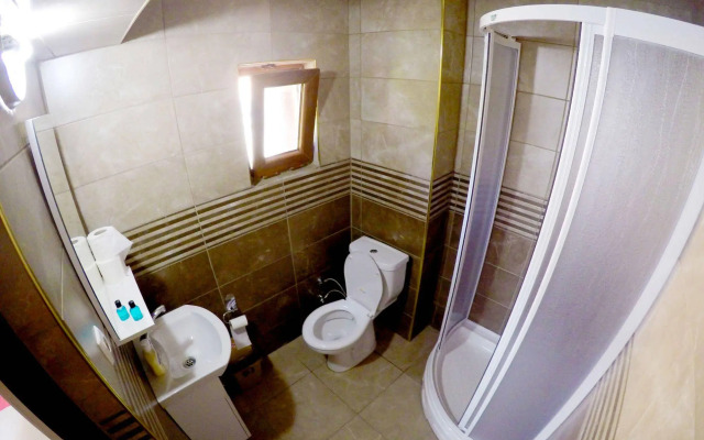Eren Hotel