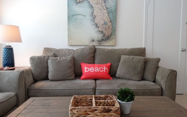 Sunny Shores Inn & Suites