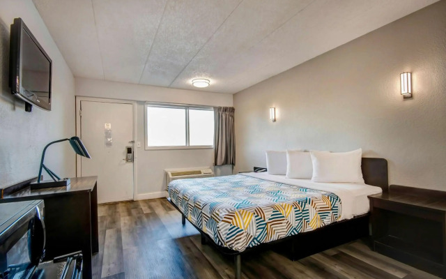 Motel 6 Columbus, OH - OSU North