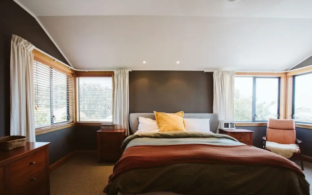 WOW On Weymouth - Prime Inner City Location
