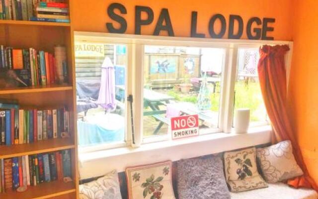 Spa Lodge - Hostel