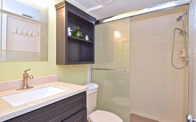 Vista Verde East by Vtrips