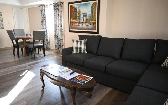 Elgin Suite