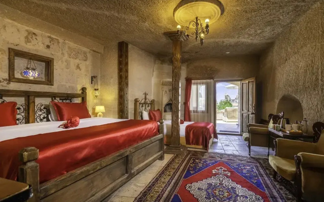 Helen Cave Suites