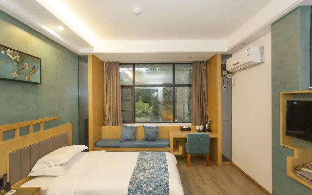 Zhangjiajie Heyday Hotel