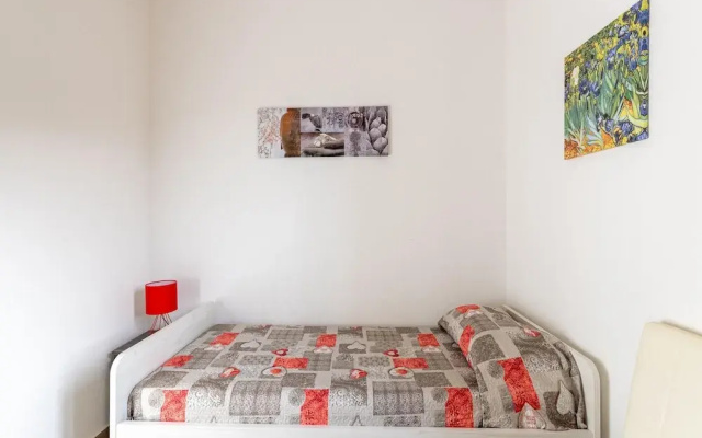 Air-conditioned Apartment With Private Parking