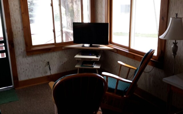 Sunset Mountain Lodge