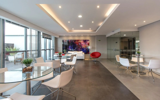 7th Avenue Oxford Residence