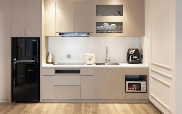 Otis Apartment