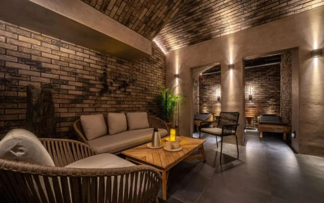 The Viaduct Suites & More