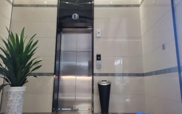 Ruile Hotel (Fuyang Taohuayuan Branch)