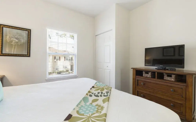 Lucaya Village - 2903 Edenshire Way 15-102