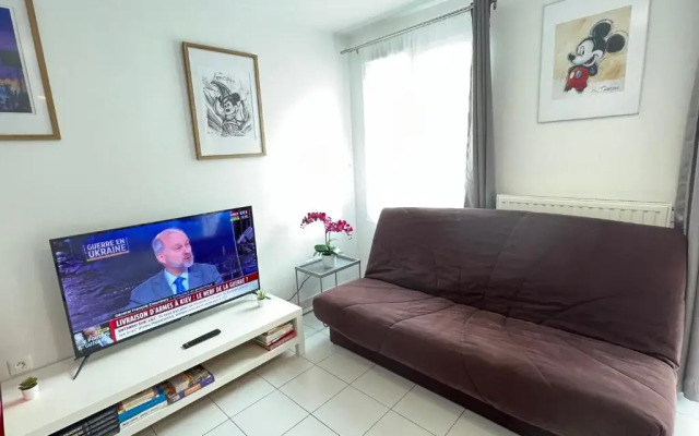 DISNEYLAND PARKS 1,4 Km - Family Suite Apartment - 6 persons maximum