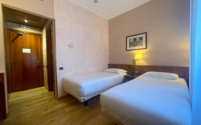 Crystal Hotel Varese