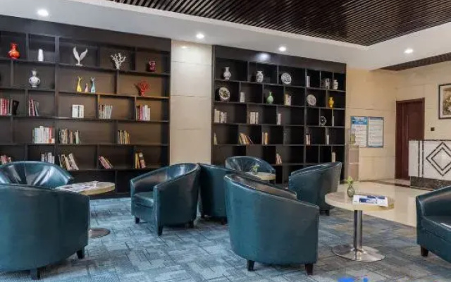Zhongmu  TianYi  Hotel