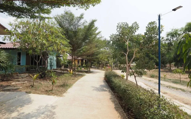 OYO 733 T Resort