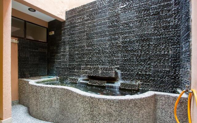 OYO 90173 Hotel Mekong