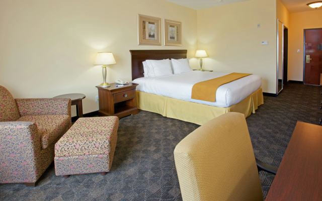 Holiday Inn Express Hotel & Suites Pearland by IHG