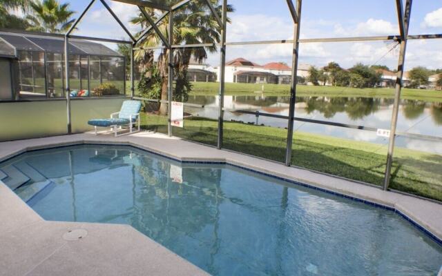 Mark's Sunrise Lakes Villa 4 Bedroom Home by Redawning