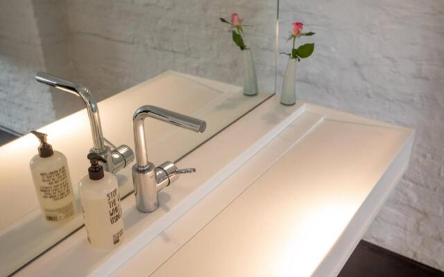 B&B Suites Feek