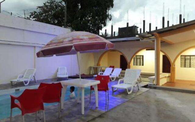 Salamandra's Suites & Hotel
