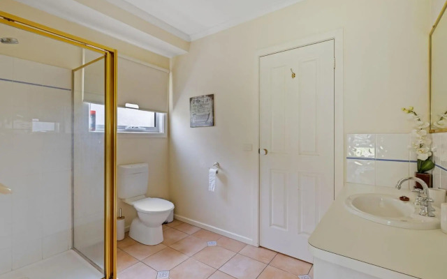 SURF MIST RETREAT WIFI Included