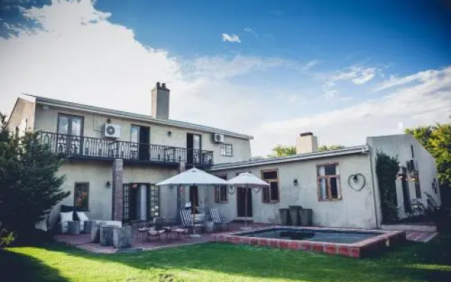 Station House Simondium