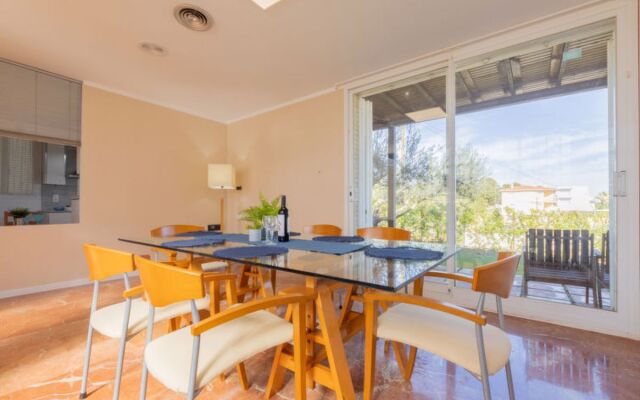 House Mar Roig L'Ampolla