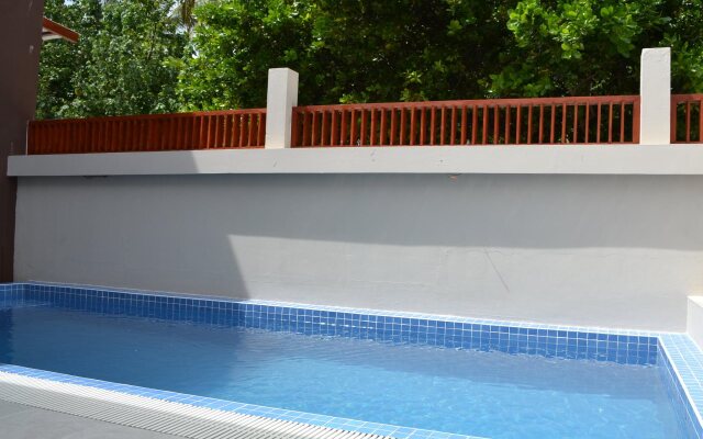 TME Retreats Dhigurah