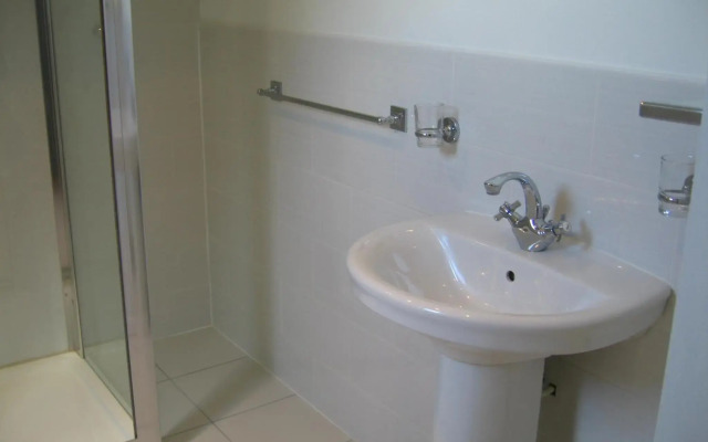 Simpson's Apartments