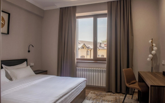 Silk Road Premium Hotel