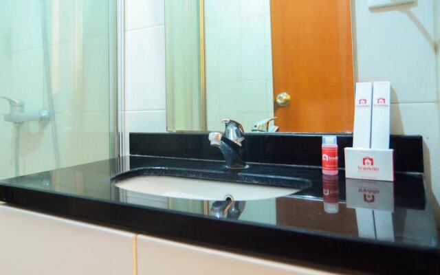 Strategic Location 1BR Apartment Thamrin Residence