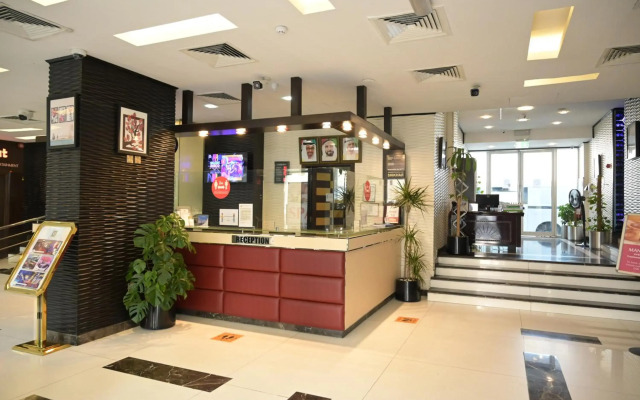 Manhattan Avenue Hotel