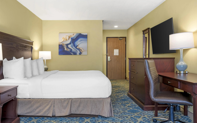 Best Western Plus Grand-Sault Hotel & Suites