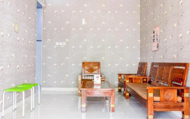 OYO 3046 Homestay Syariah Imah