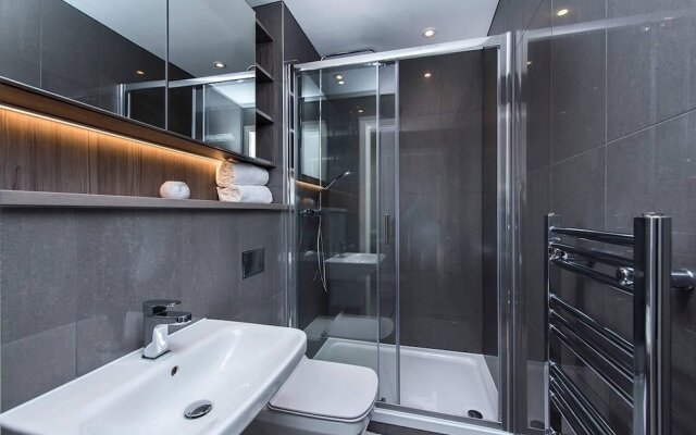 Lovely, Modern 3BR Apartment in City Centre.