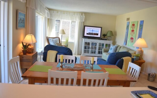 PPV F-3 - 2 Br Condo